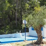 Holiday home Bianco E Azzuro *