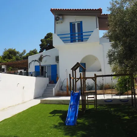 Bianco E Azzuro Nyaraló